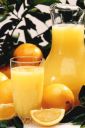 Oranges_and_orange_juice.jpg